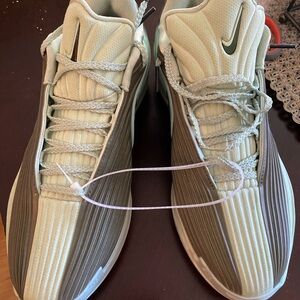 Nike Mint Green Sneakers